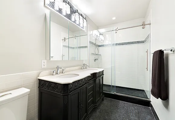 Sold by Compass | media 17