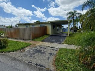 6700 SW 8th St, Pembroke Pines, FL 33023