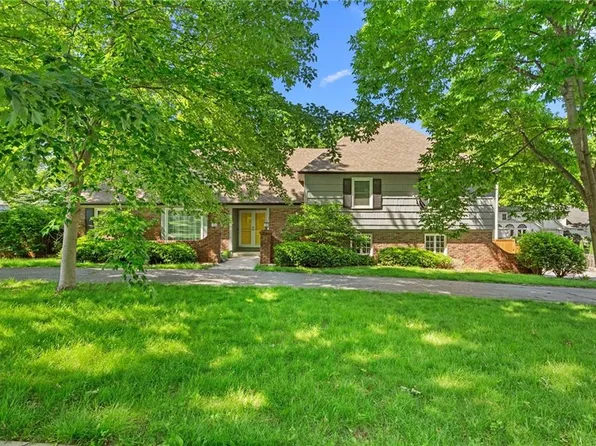 5400 W 84th Ter, Prairie Village, KS 66207