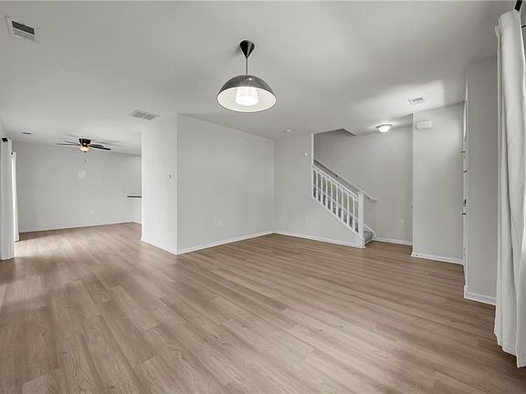5th image of 1513 Braishfield Ct