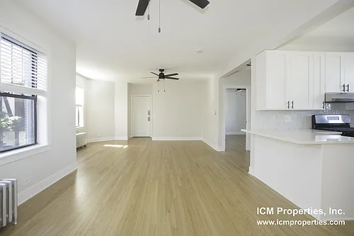 2631 W Berwyn Ave #1 Photo 1 2631 W Berwyn Ave #1 Photo 1
