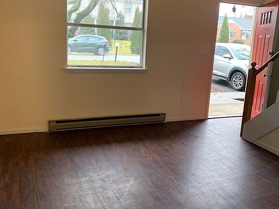 3rd image of 13926 Maugansville Rd #13928