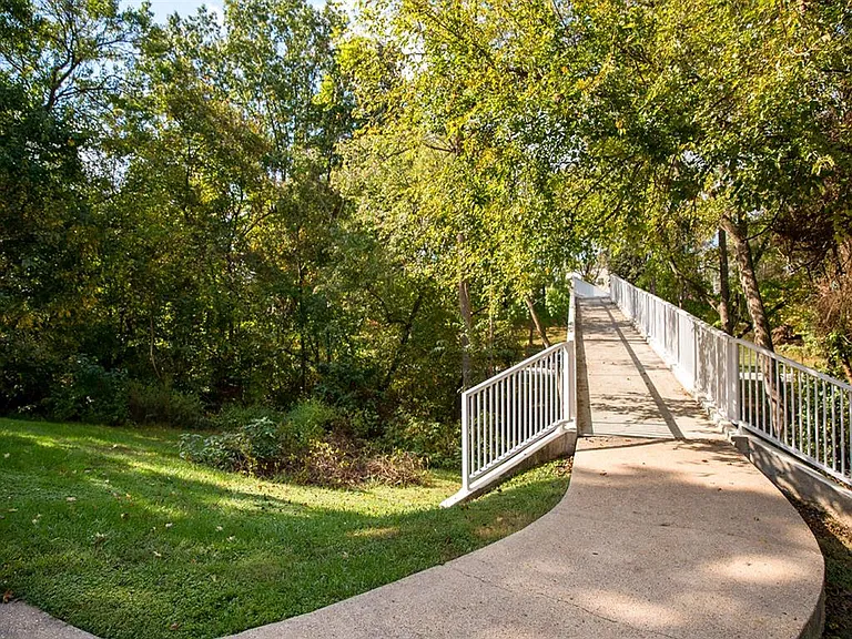 The Brook At Columbia — Photo 25