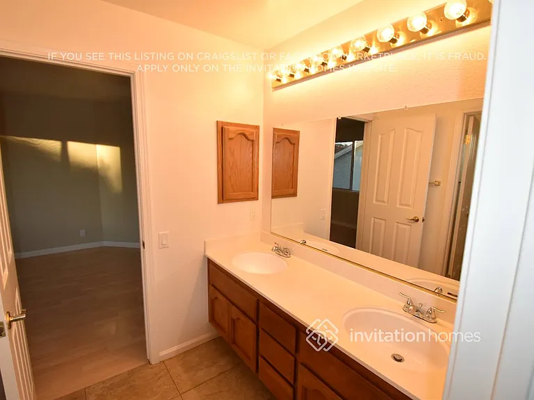 8107 Helmsdale Dr — Photo 21