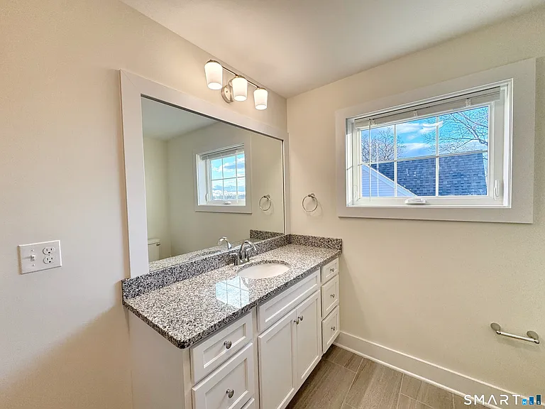 5 Phillips St #B4 — Photo 12
