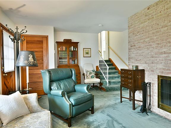4th image of 1501 Estabrook Ave NW