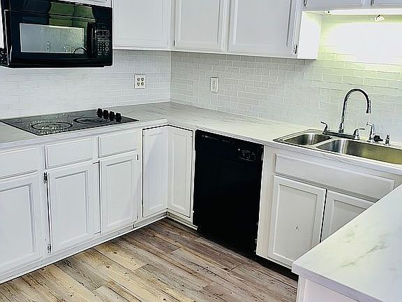 2nd image of 29333 Chanticleer Dr #1