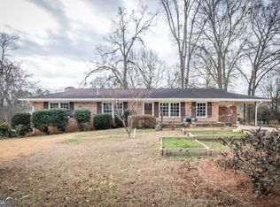 3933 Barr Cir, Tucker, GA 30084