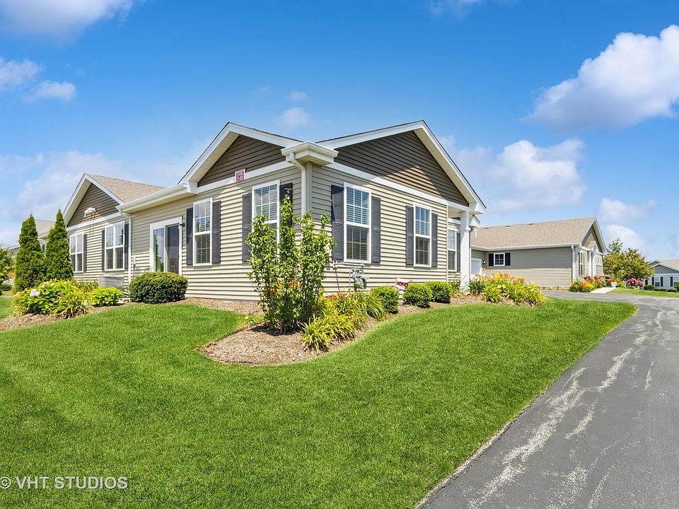 2nd image of 1148 Crestview Ln #1148