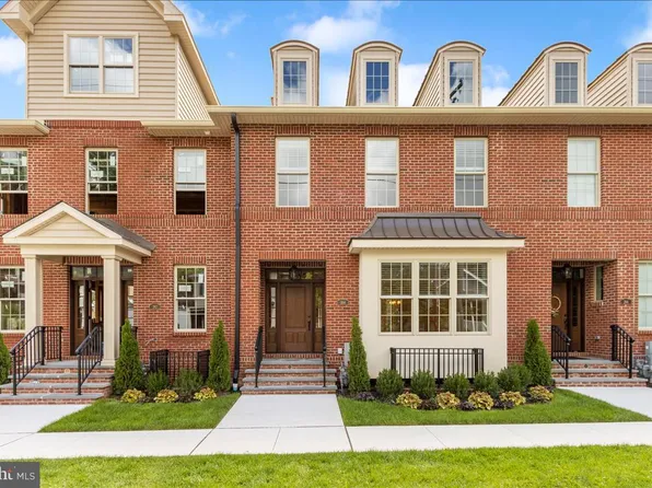 264 W Ashland St, Doylestown, PA 18901