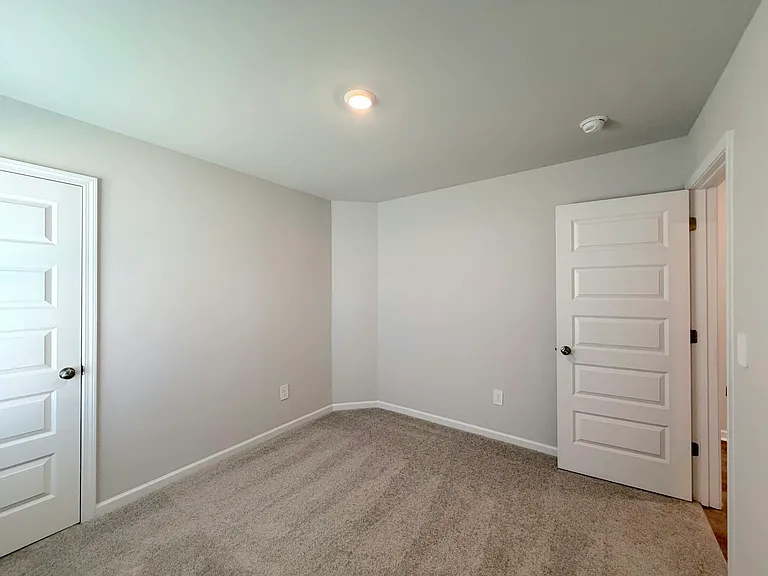 128 Challenger Way — Photo 28