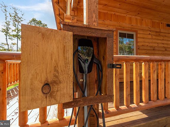 4th image of 37 Ridgeline Trl