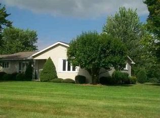 221 Duck Pond Rd, Upper Sandusky, OH 43351