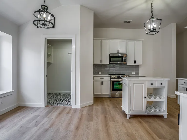 2820 Enchanted Eve Dr — Photo 11