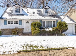 1188 Albert Rd, Bellmore, NY 11710