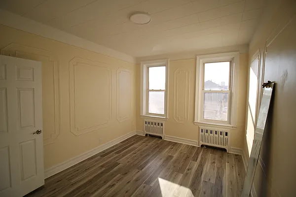 Rented by Capri Jet Realty Corp | media 5