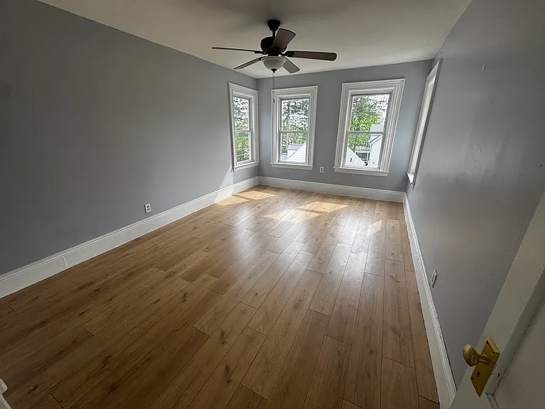 48 Dutton St #2 — Photo 7
