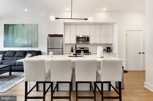 630 Federal St #201 Photo 1