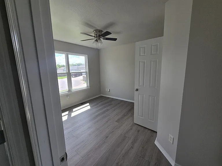 5731 W David St — Photo 8