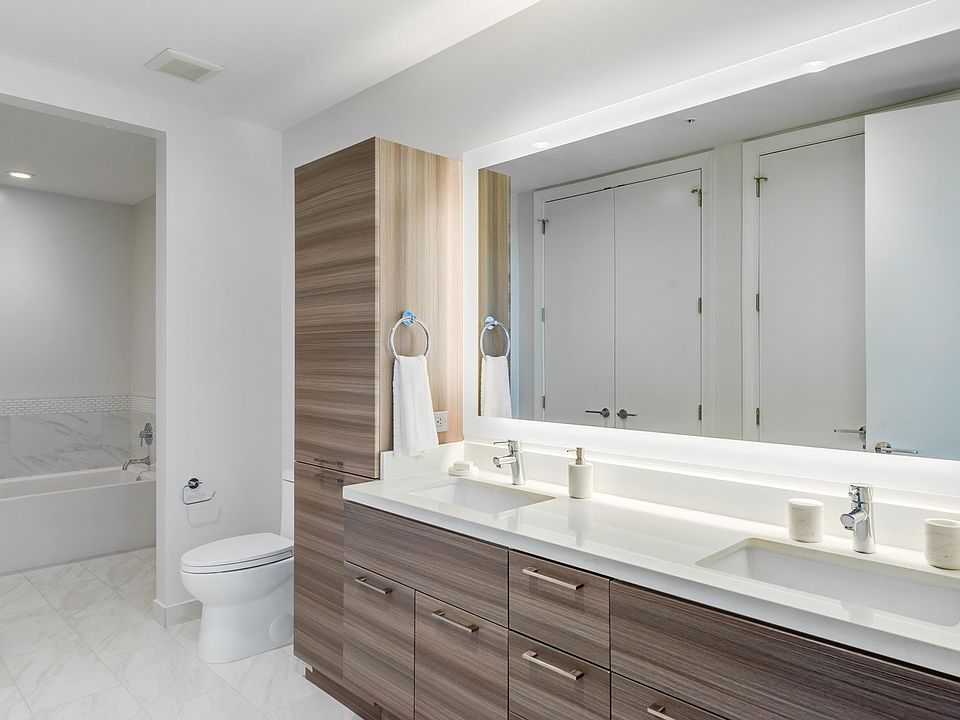 1st image of 3333 Lake St Unit 8D