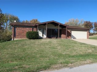 13043 Lynnwood Ln, De Soto, MO 63020