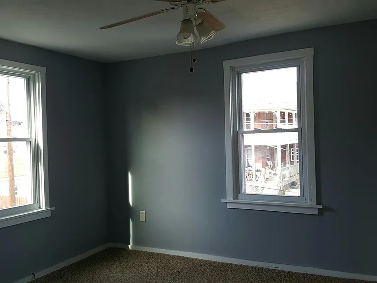 457 Wilson St — Photo 7