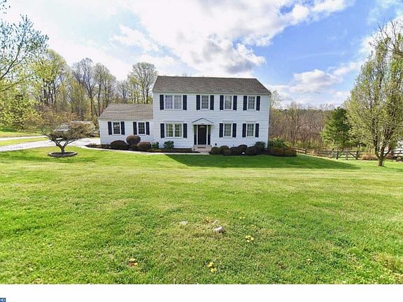 2nd image of 34 Meadow Creek Ln