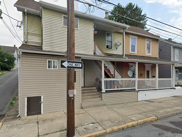 727 Front St #4 — Photo 13