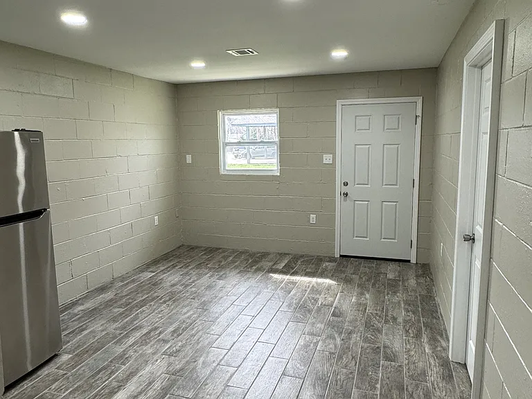 1140 Church St #B — Photo 6