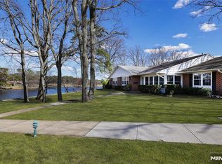 1028B Shetland Dr, Lakewood, NJ