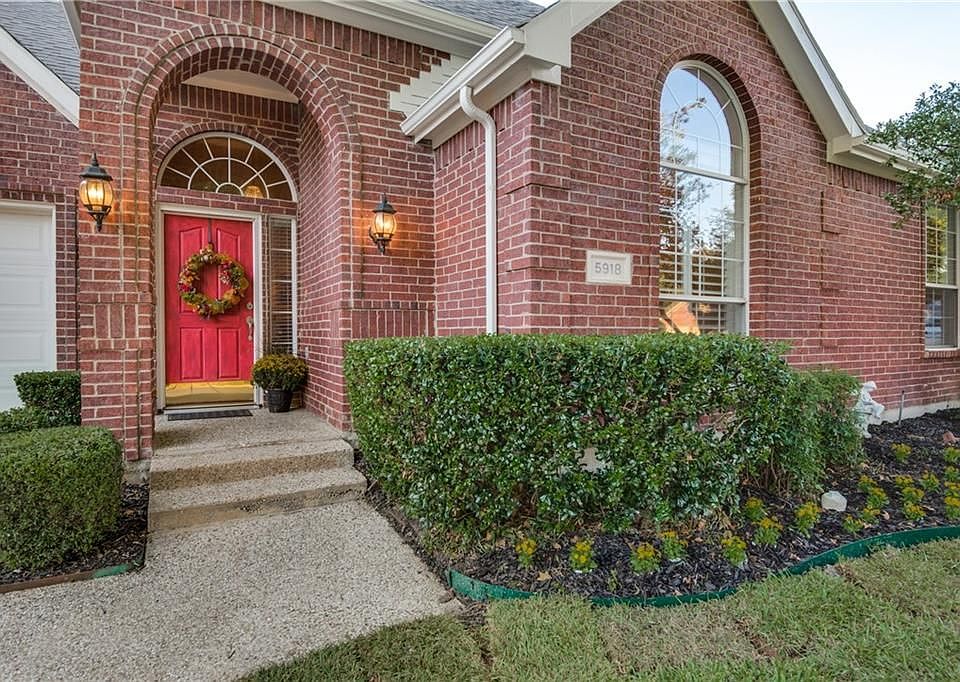 1st image of 5918 Mockingbird Ln