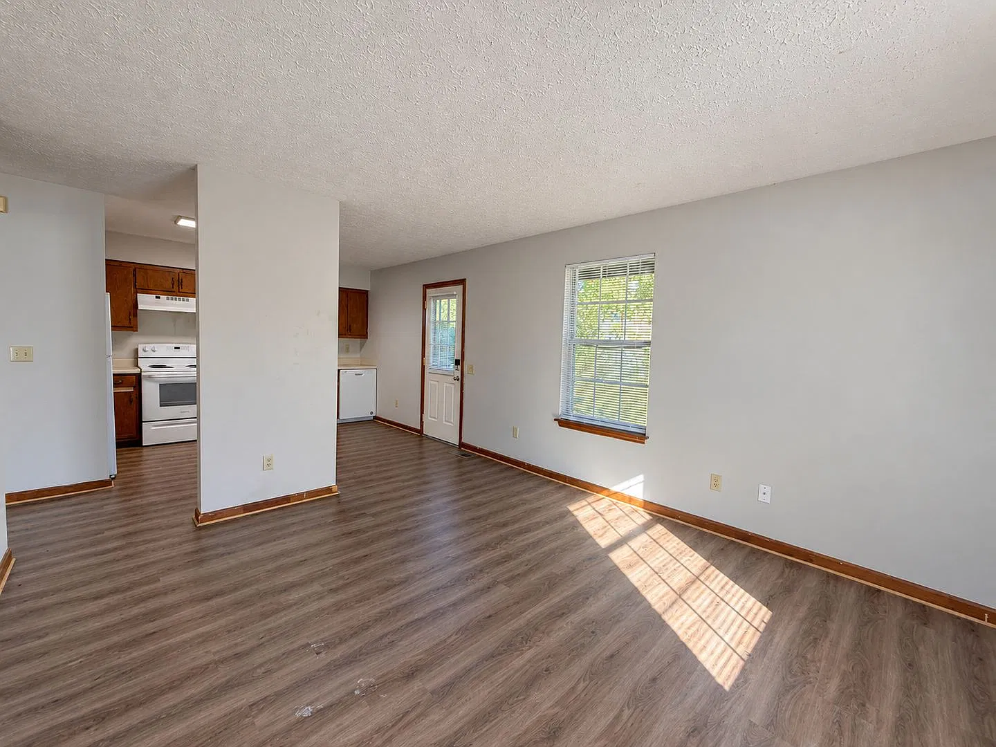 5102 Dodson Branch Rd — Photo 2