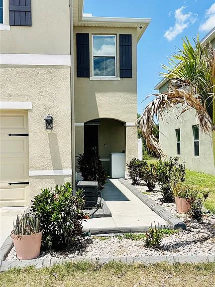 11152 Leland Groves Dr — Photo 2