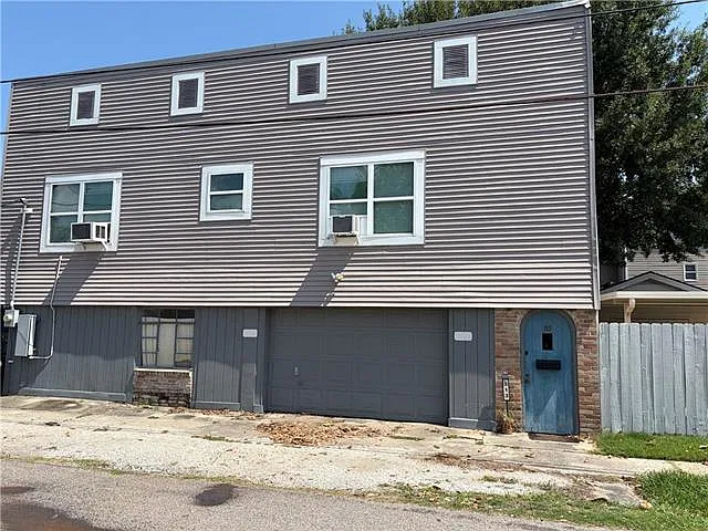 313 Pink St
