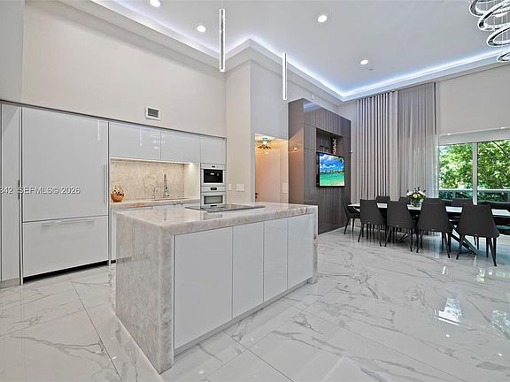5th image of 1800 S Ocean Dr APT 310