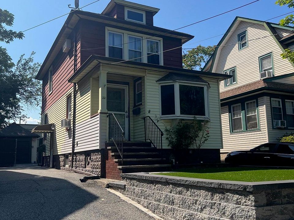 2nd image of 22 Marianne St