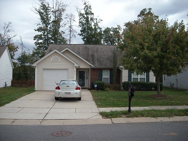 1st image of 6218 Gatesville Ln