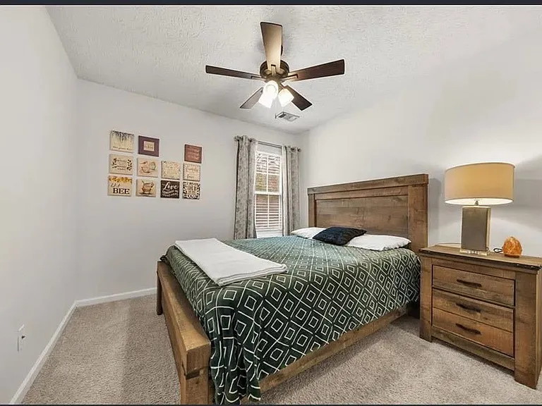 188 Ilex Dr — Photo 3
