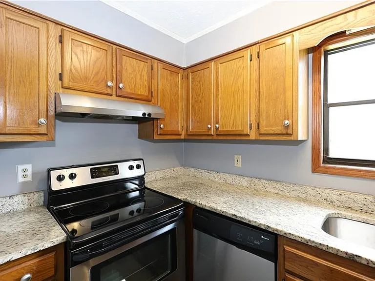 5461 Park Pl S — Photo 7