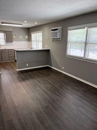 Living Room to Kitchen view