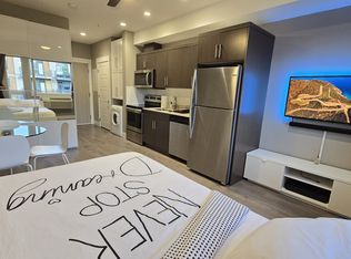 925 Leon Ave #537, Kelowna, BC V1Y 0E5