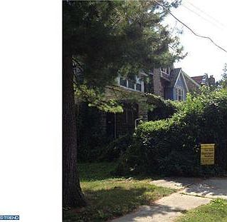 2nd image of 510 Arbutus St
