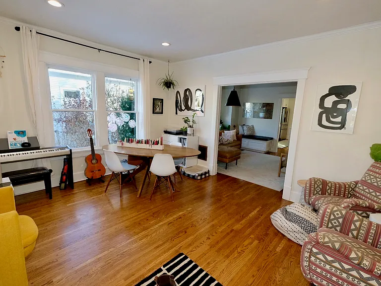 1624 Fatherland St — Photo 5