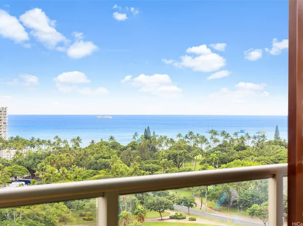 2045 Kalakaua Ave APT 1210, Honolulu, HI 96815