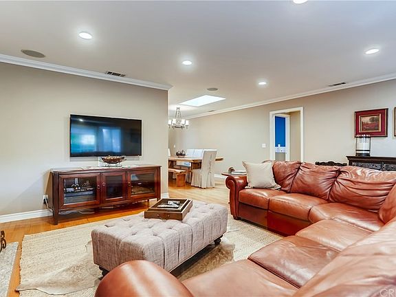 5th image of 5507 Ventura Canyon Ave