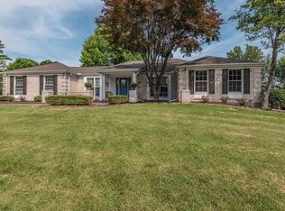 327 Portico Ct, Chesterfield, MO 63017