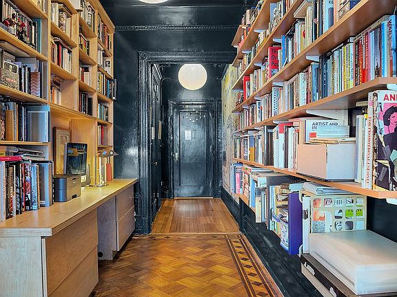 3rd image of 35 Mount Morris Park W APT 3B