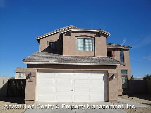 1st image of 44186 W McIntosh Cir