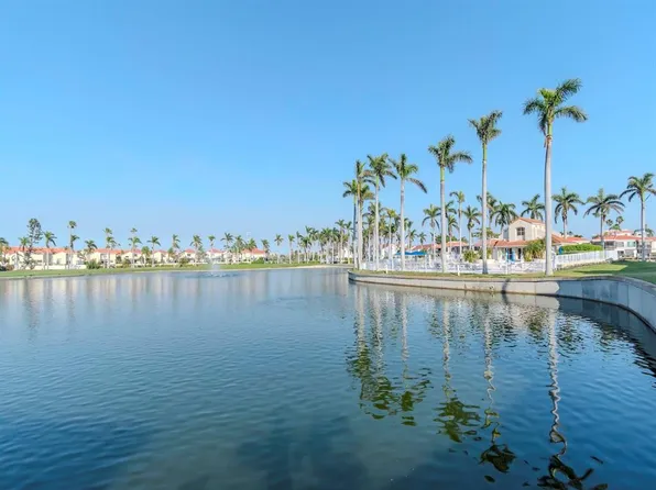 6100 Bahia Del Mar Cir APT 102, Saint Petersburg, FL 33715