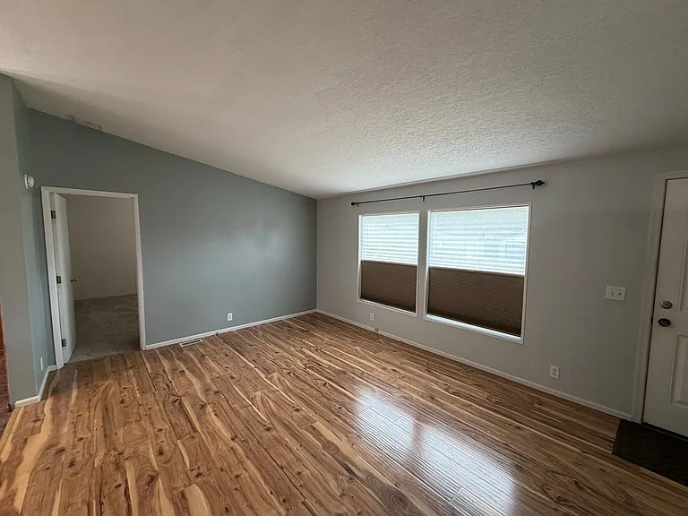 175 S 69th Pl — Photo 3